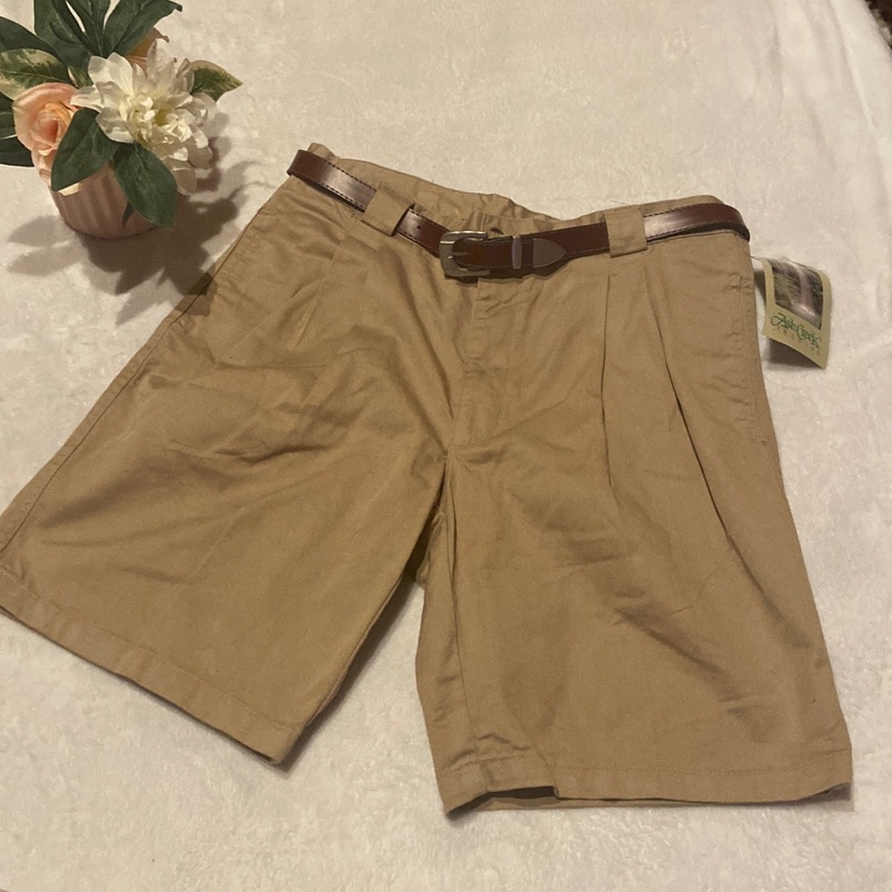 Mens Size 34 NWT Ash Creek Trading Tan Shorts